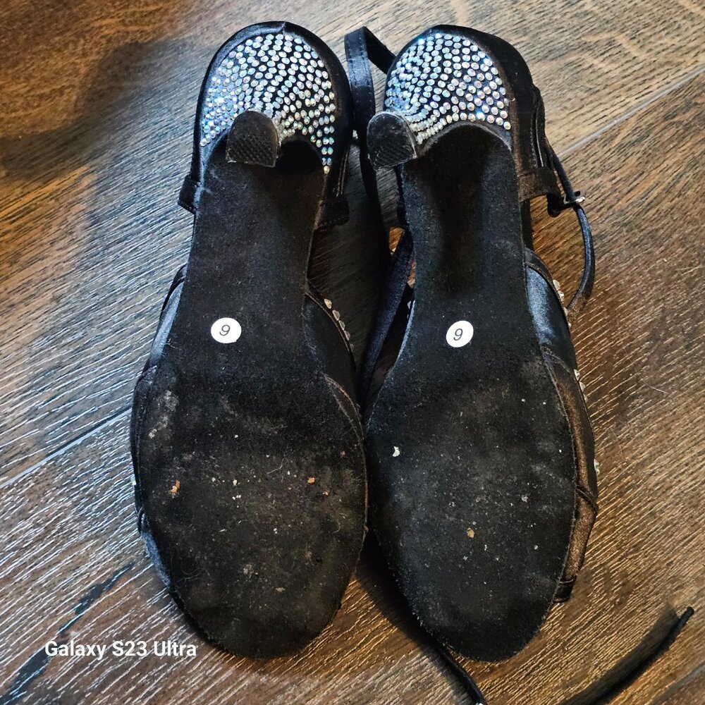 TT damcewear dance shoes gently| worn " - Picture 4 of 7